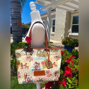 🌺 Dooney & Bourke Disney Aulani Tote. Retired original 2012 Hawaii